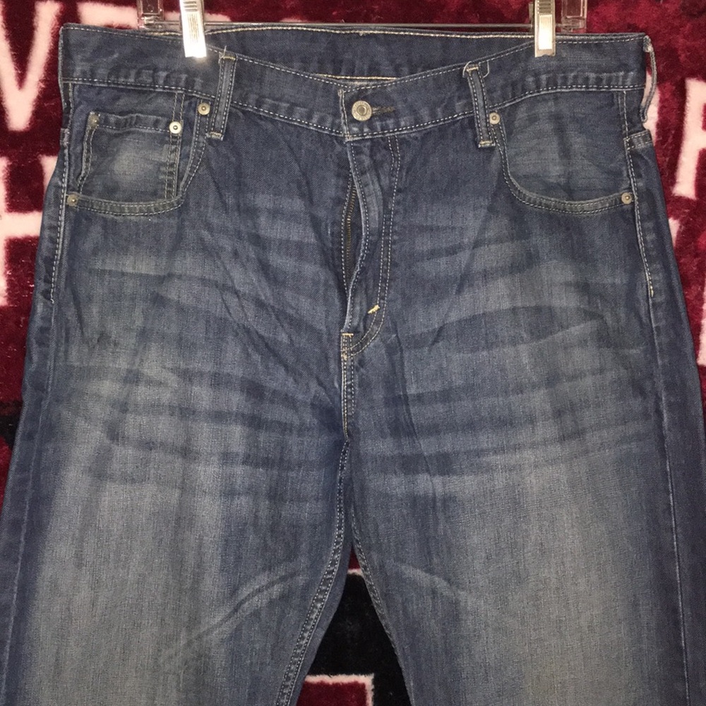 Men’s Levi’s  NWOT bootcut jeans. Perfect shape!